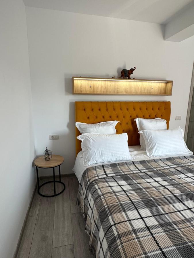 Apartamente Arinis Gura Humorului Exterior foto
