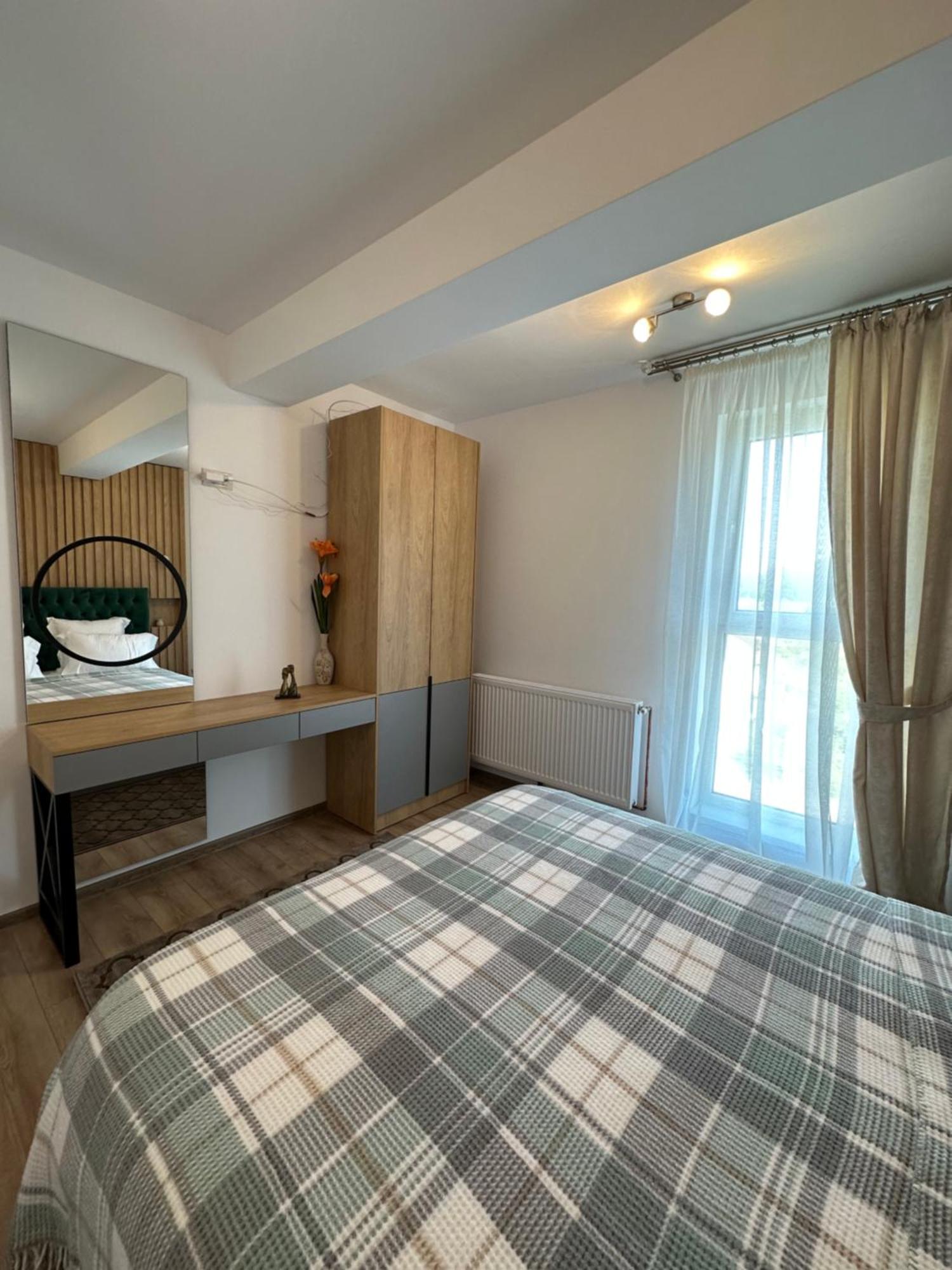 Apartamente Arinis Gura Humorului Exterior foto